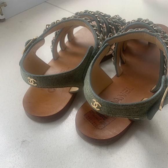 CHANEL Classic Chainlink Multi-Strap Sandals - Picture 3 of 8